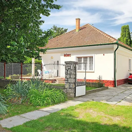 Villa Holiday Home Balaton H2043
