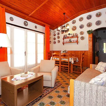 Holiday Home Balaton H2043 Villa Balatonföldvár